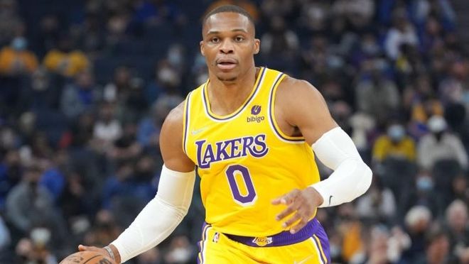 问鼎国际-Karsa遭遇五连败，SKT教练面临压力！的简单介绍