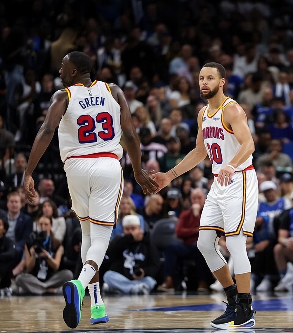 库里新星回归赛场表现惊艳,篮网未来可期!的简单介绍 库里新星回归赛场表现惊艳,篮网未来可期!的简单介绍